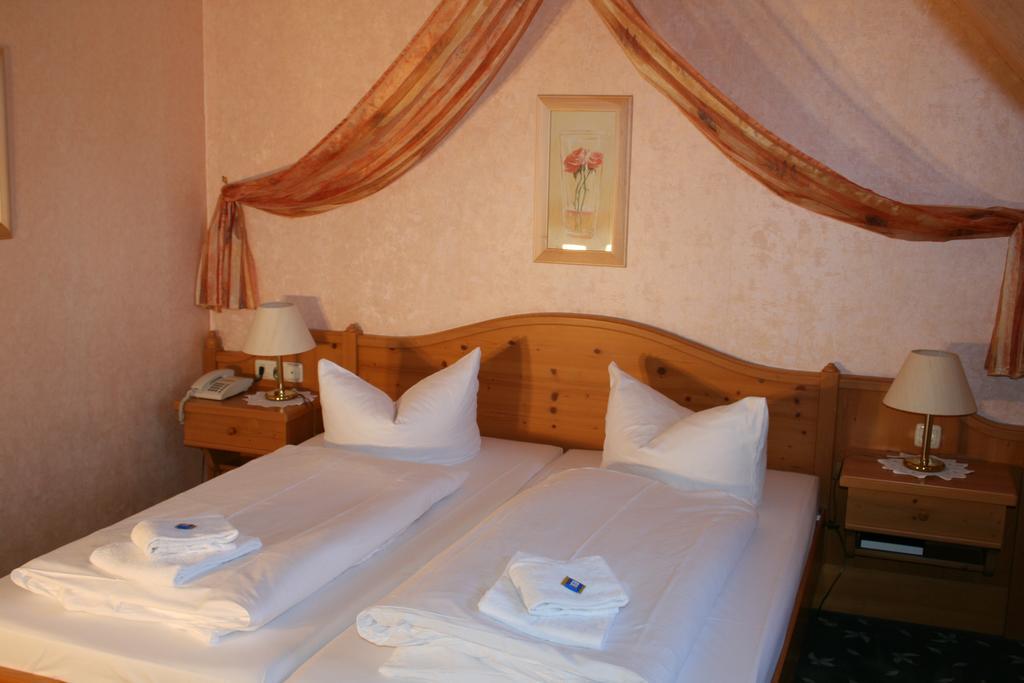 Hotel Seewisch Flessenow Room photo